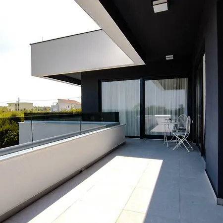 Evoque By Adriaticluxuryvillas Βίλα *